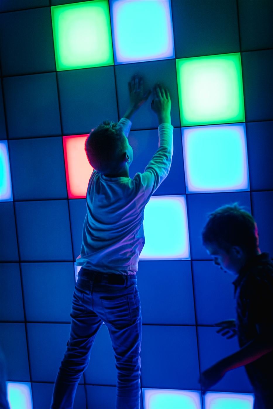 Интерактивная LED-стена